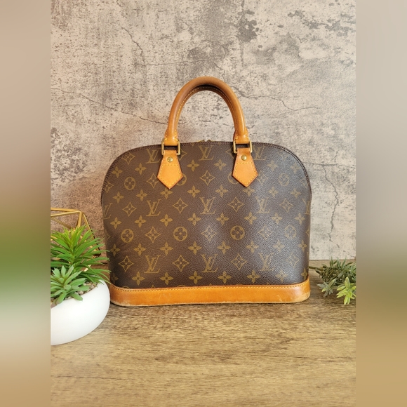 SOLD Louis Vuitton Alma PM - Picture 3 of 15